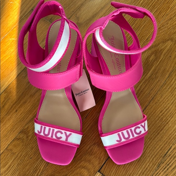 Juicy Couture Pink Sandals with Adjustable Straps - Picture 2 of 6